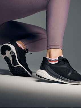 Lululemon Blissfeel 2 Womens Running Shoe